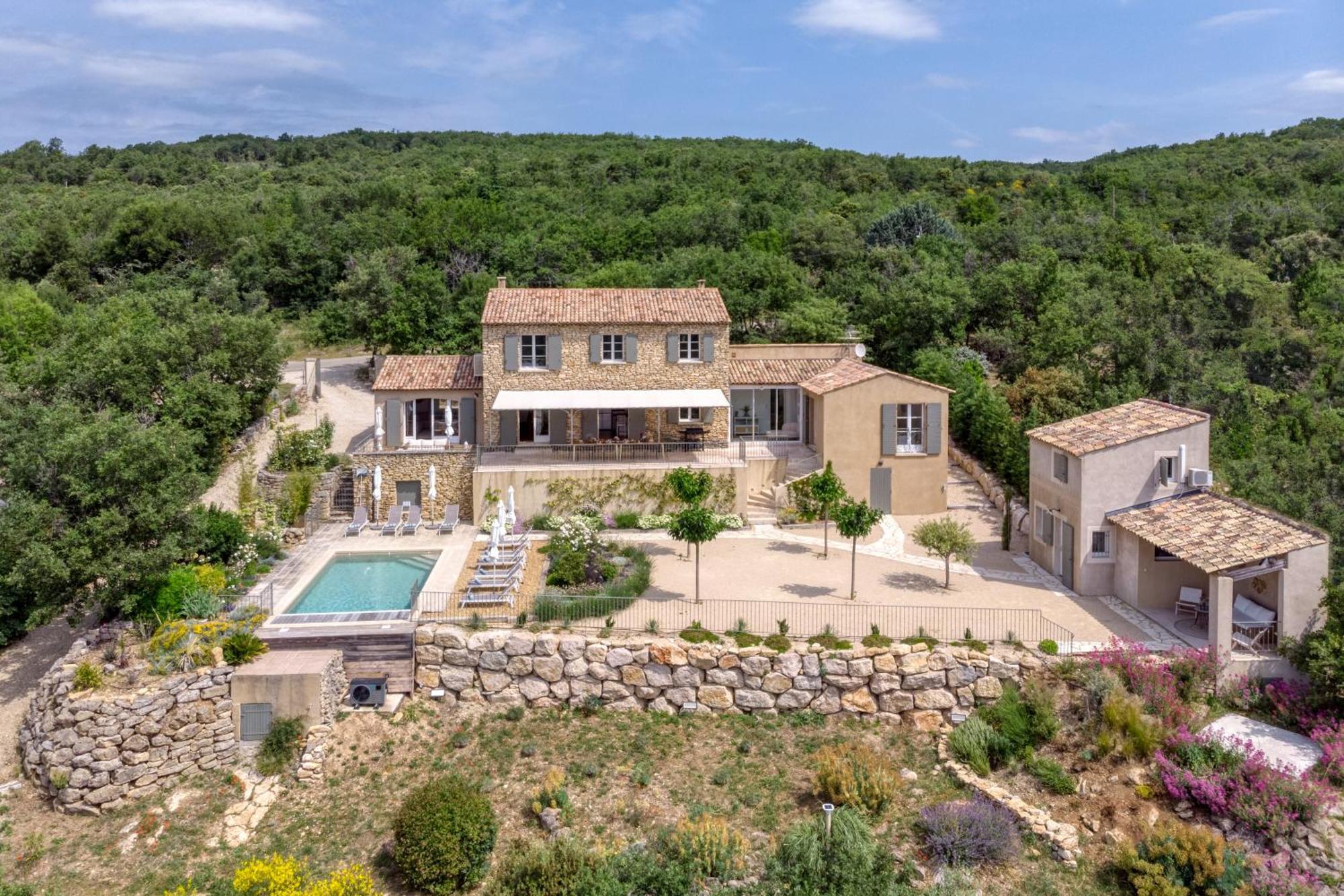 Вилла Bastide De Viens - Vue Luberon, Piscine Chauffee, Boulodrome Экстерьер фото