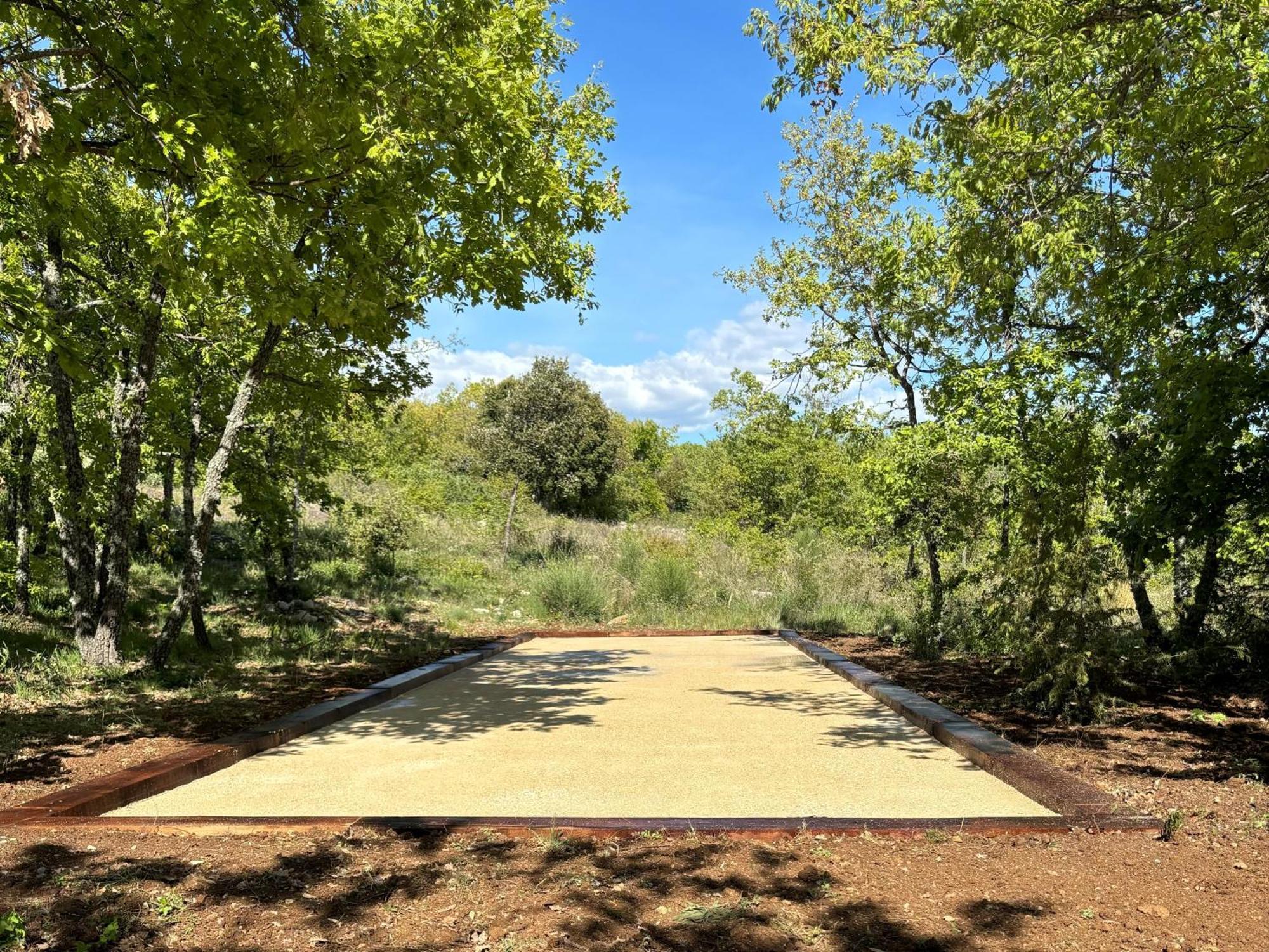 Вилла Bastide De Viens - Vue Luberon, Piscine Chauffee, Boulodrome Экстерьер фото