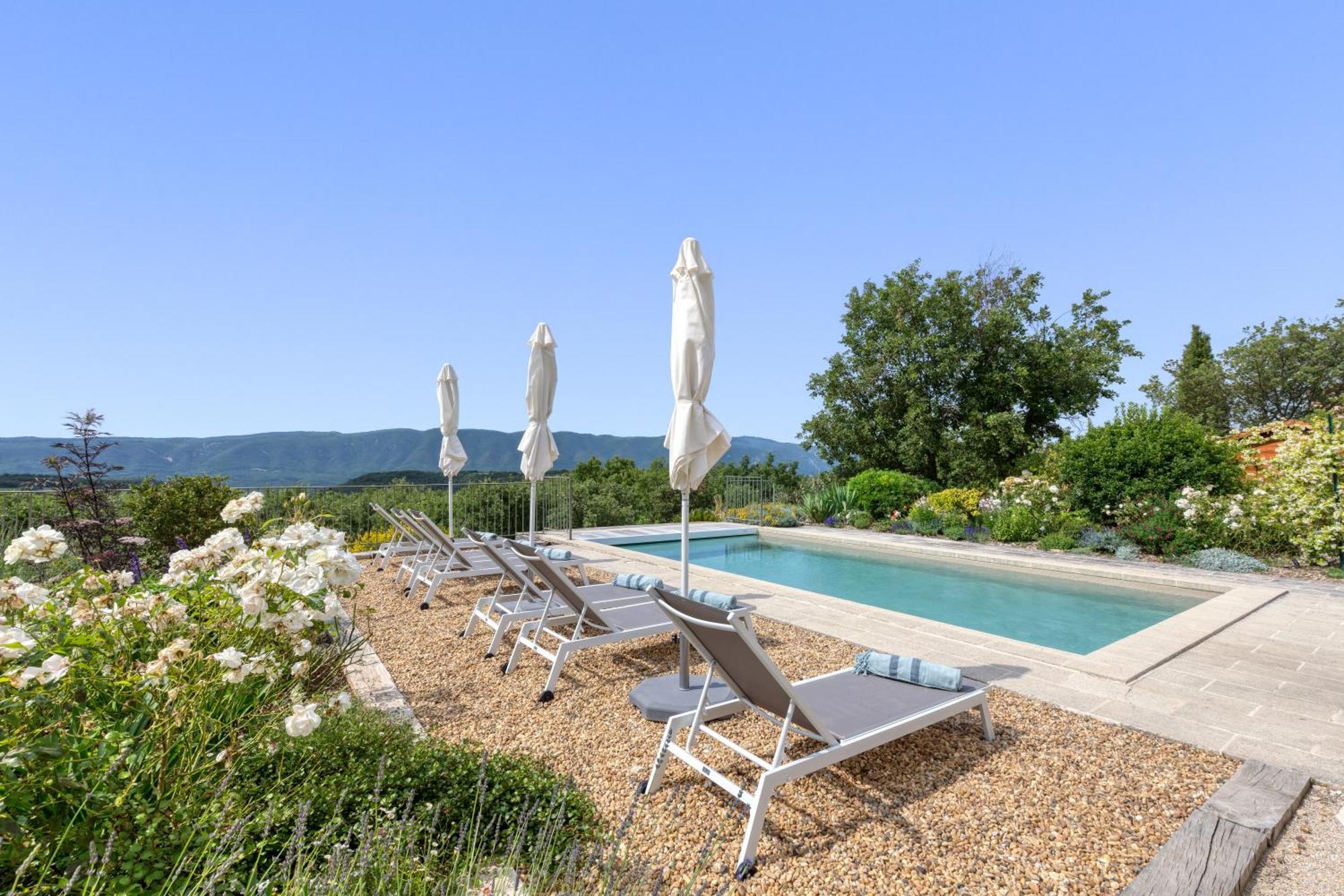 Вилла Bastide De Viens - Vue Luberon, Piscine Chauffee, Boulodrome Экстерьер фото